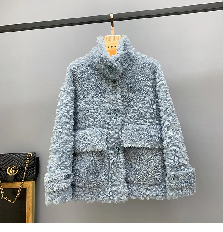 Light Blue Sheep Sheared Jackets Winter Women Female Real Lamb Fur Single Breasted Coat New Calorie Roll Stand Collar Streetwear - Цвет: Light Blue