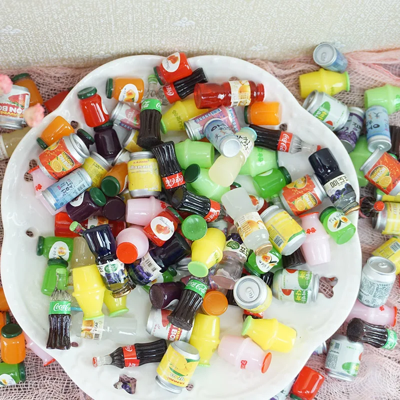 

Mini Drink Bottle Bridesmaid Children Gift Presents Personalized Wedding Fans Kids Party Favors Boxes and Back To School Gift G