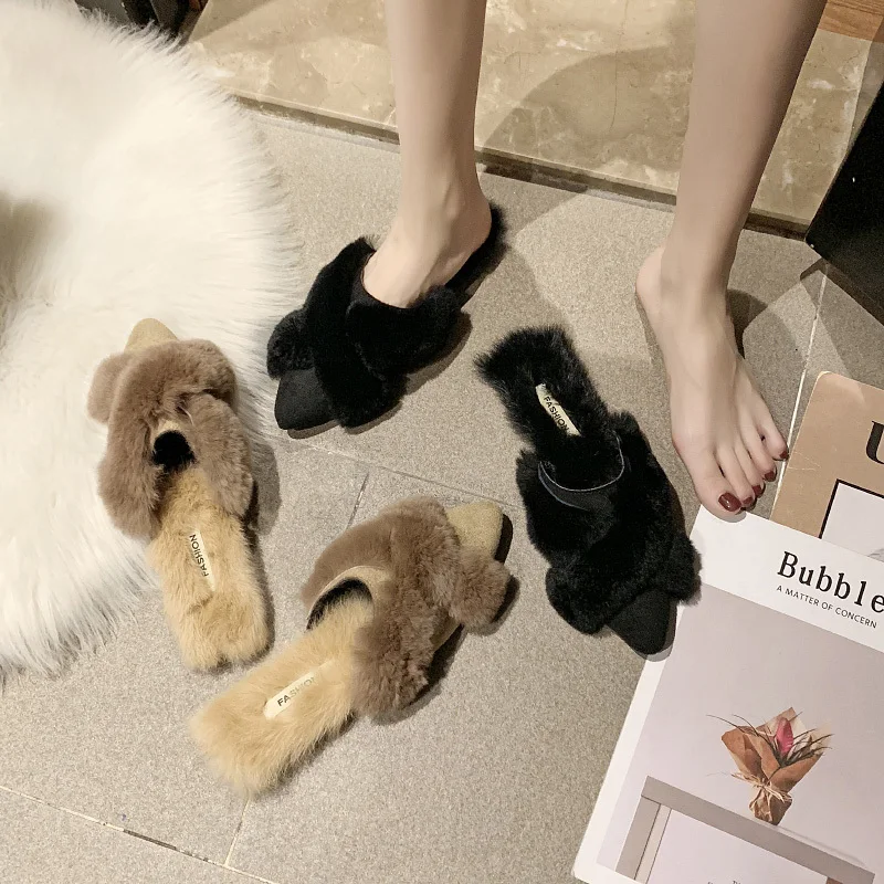 

Flower Pointed Toe Slippers Fur Shoes Woman 2019 Luxury Slides Loafers Flock Low Soft Plush Designer Flat New Fashion with fur