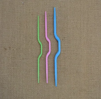 

3Pcs/Set Plastic Crochet Hook Knitting Needles Sweater Muffler Weaving tools Crooked Twist Curved needle Craft DIY Tool