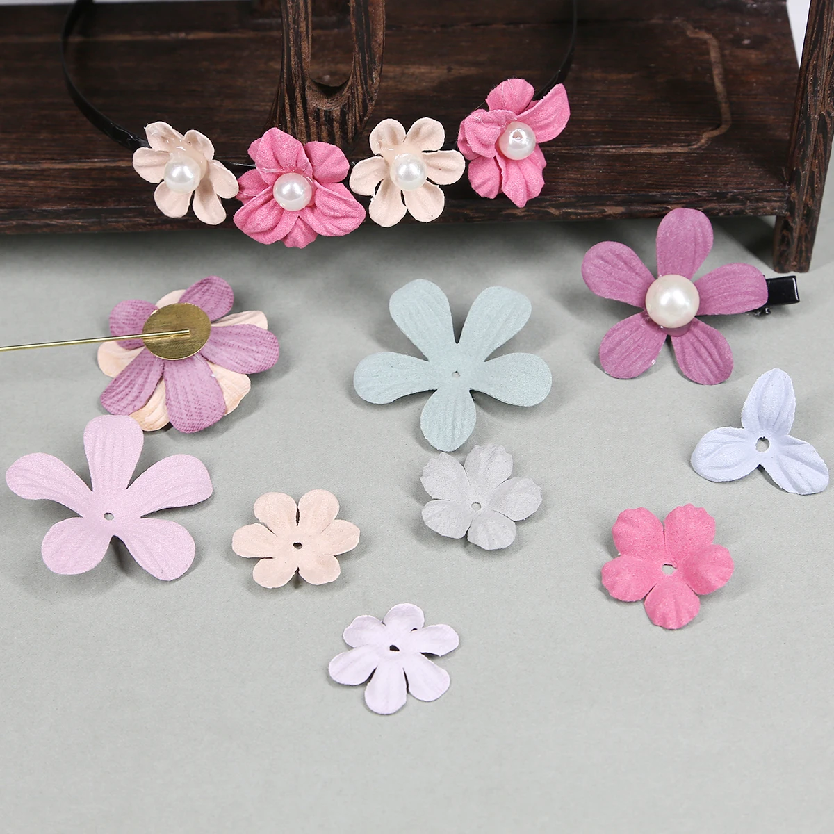 

30pc Small Exquisite Leather Flowers Handmade Artificial Flower Head Wedding Decoration DIY Scrapbooking Craft Fake Flower