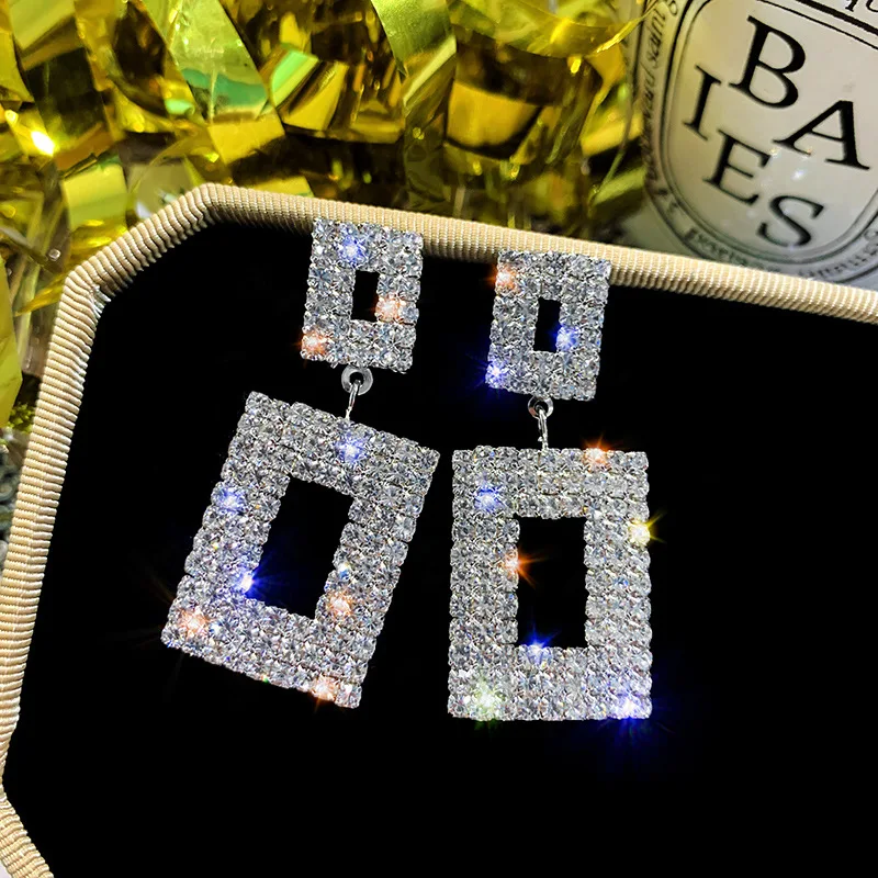 

Shiny Side New Fashion Brand Jewelry Crystal Square Stud Earrings for Women Gift Pierced Geometric Earrings