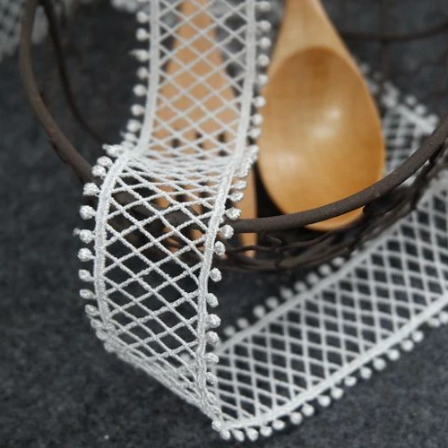 

Ширина 3,5 см полый полиэстер Водорастворимая кружевная отделка пояс плечевое ожерелье «сделай сам» Аксессуары для одежды отделка 5 ярдов супер!