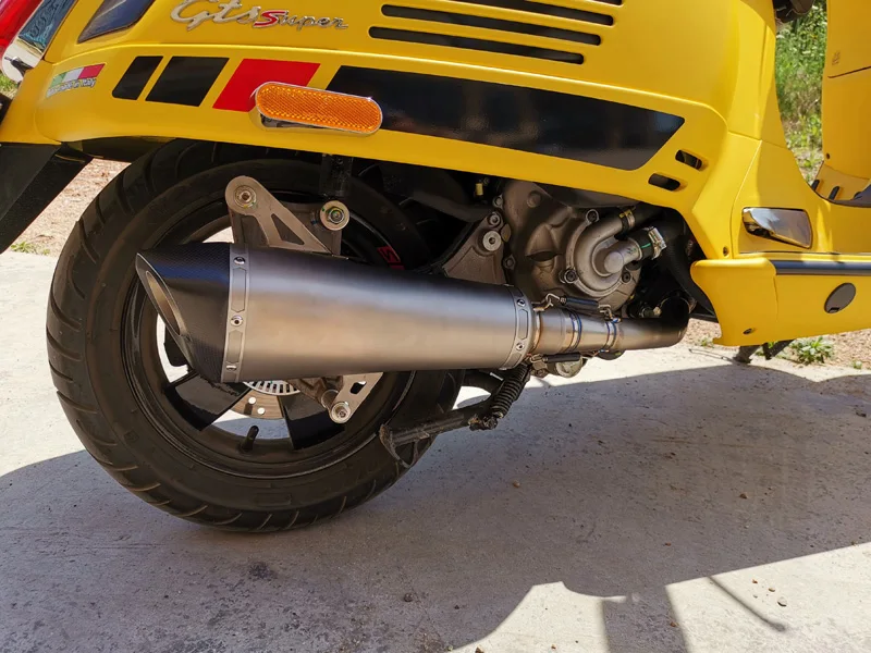 Титановый сплав, модифицированный для Vespa GTS300, мотоциклетная система глушителя, Соединительная труба из углеродного волокна, выхлопная труба для Vespa gts300мотоцикл, скутер, выхлопная гаситель, разъем