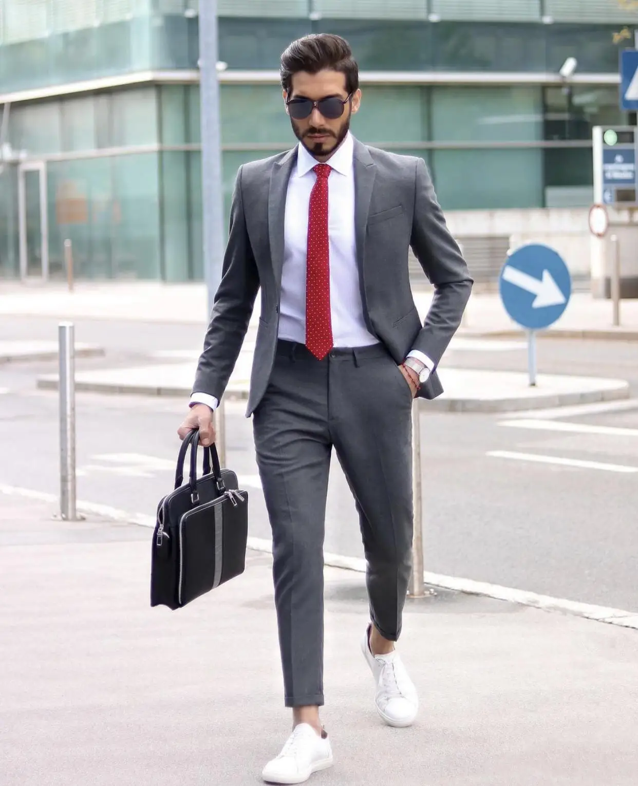 男性のためのグレーのシックなスーツ カスタムメイドの結婚式の夜のスーツ ジャケットとパンツ Aliexpress メンズ服 男性のためのグレーのシックなスーツ カスタムメイドの結婚式の夜のスーツ ジャケットとパンツ Aliexpress メンズ服