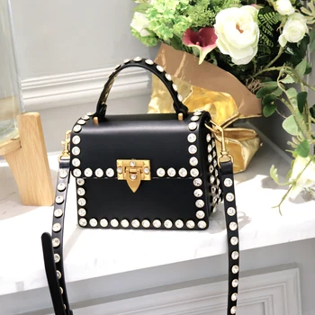 

Vintage Ladies Rivet Handbag Shoulder Bag 2020 New Trend Small Square Bag Handbag Woman Shoulder Messenger Female Tote Bag