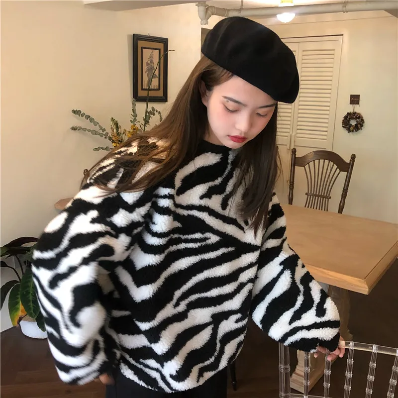 

Loose pullover thick zebra print wool swea