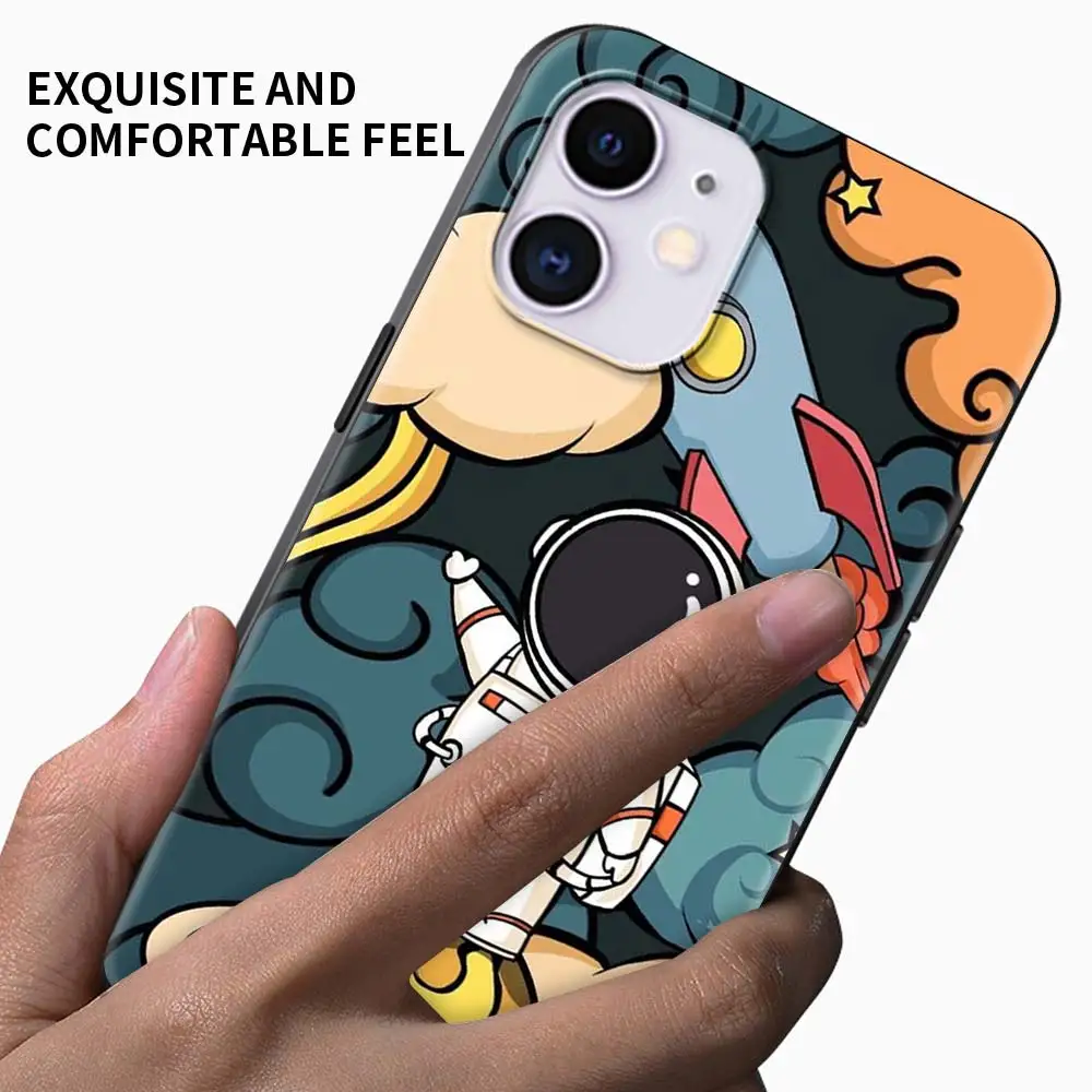 Star Astronaut Cute Case For Apple iPhone 11 13 12 Pro 7 XR X XS Max 8 6 6S Plus 5 5S SE 2020 13Pro Black Phone Cover Capa