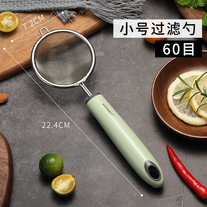 2 Size 304 Stainless Steel Flour Sieve Vegetables Residue Strainer With Plastic Handle Oil Filter Spoon - Цвет: S