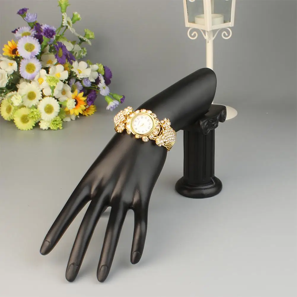 

HobbyLane Women Bracelet Watch Fashion Elegant Exquisite Bracelet Watch