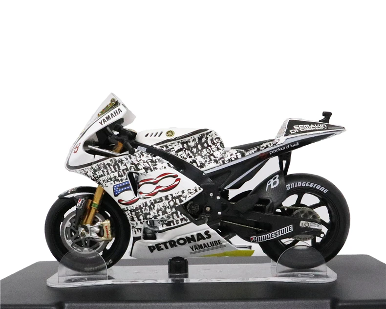 LEO модели 1/18 Honda NSR500 тест Valencia 2000 Yamaha YZR Ducati Desmosedici GP12 Aprilia RSW250 тест Jerez 1999 GP125 WC1995 - Цвет: Laguna Seca 2010