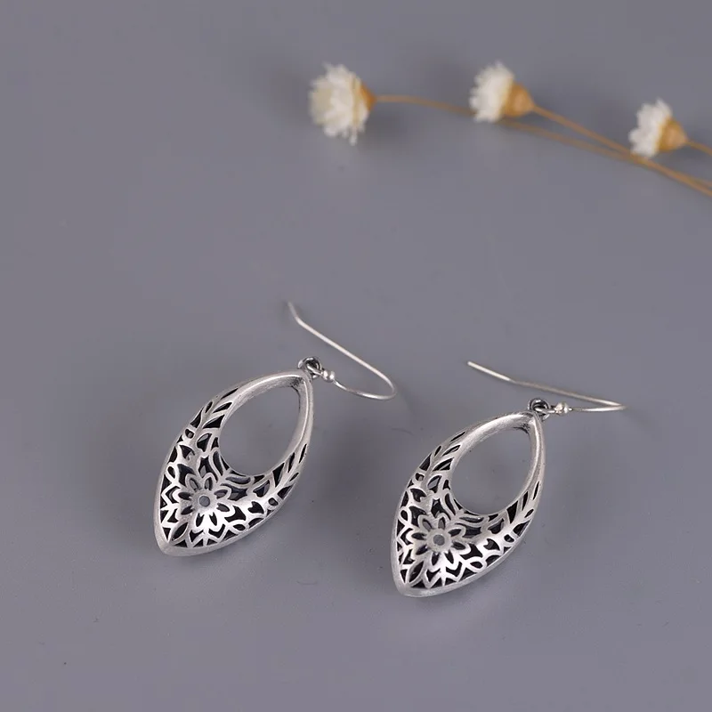 10968831179_1920852753