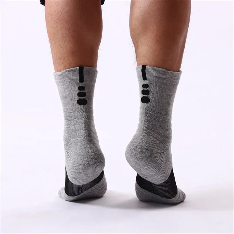 Men sports crew towel socks riding cycling basketball running sport sock summer hiking tennis ski man women bike bicycle slip Men sports crew towel socks riding cycling basketball running sport sock summer hiking tennis ski man women bike bicycle slip