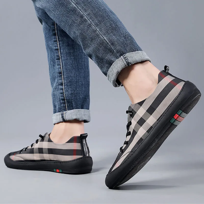 New Hot Sale Fashion Male Casual Shoes High Quality Striped Lattice Men's Leather Casual Sneakers Fashion Trend Soft Flats Shoes