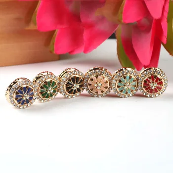 

Women New Fashion Unique Flower Magnet Alloy Brooch Vintage Muslim Scarf Buckle Hijab Suit Collar Scarves Buckle