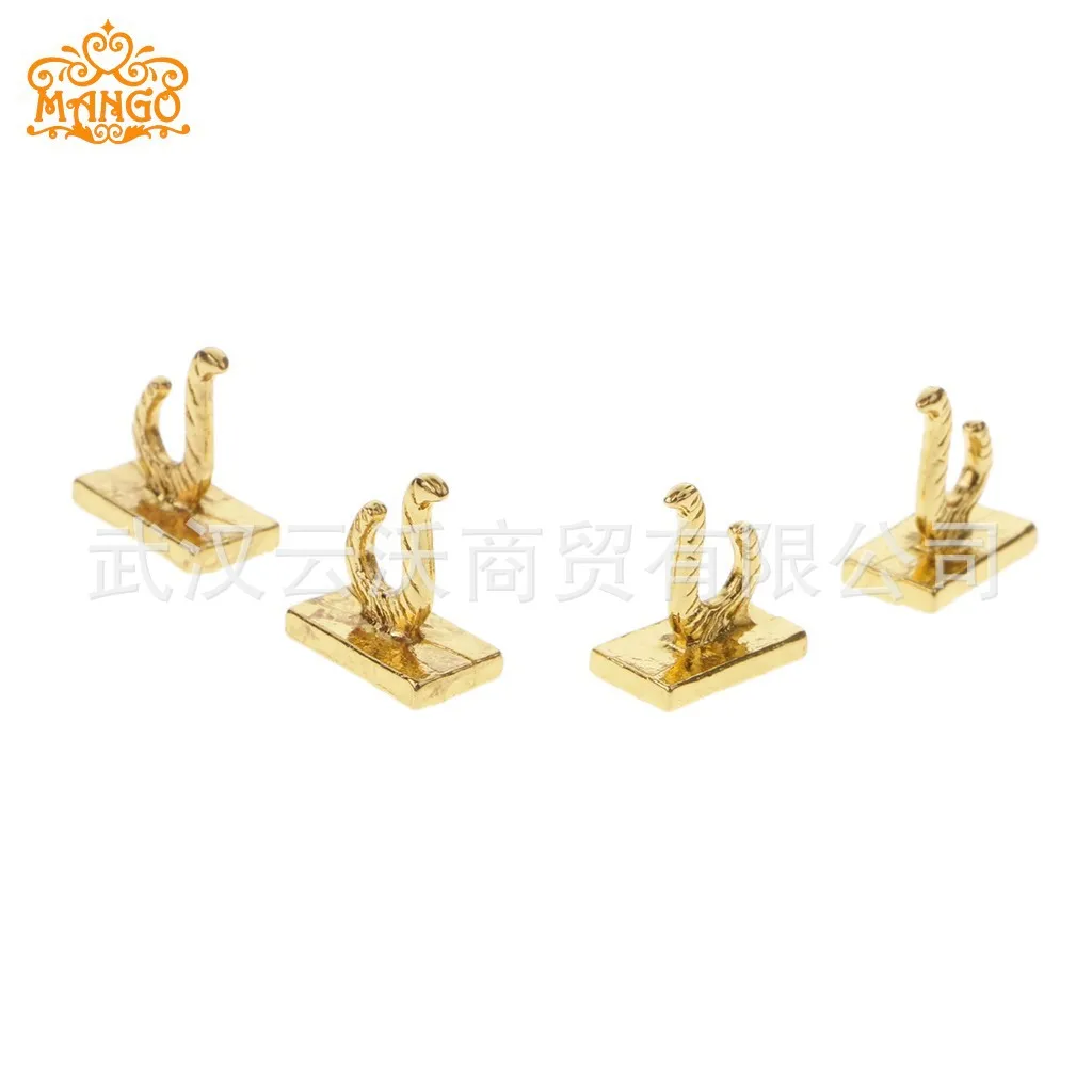

1: 12 Dollhouse Mini DIY Hut Model Accessories BJD Props Alloy Small Hook Clothes Hanger