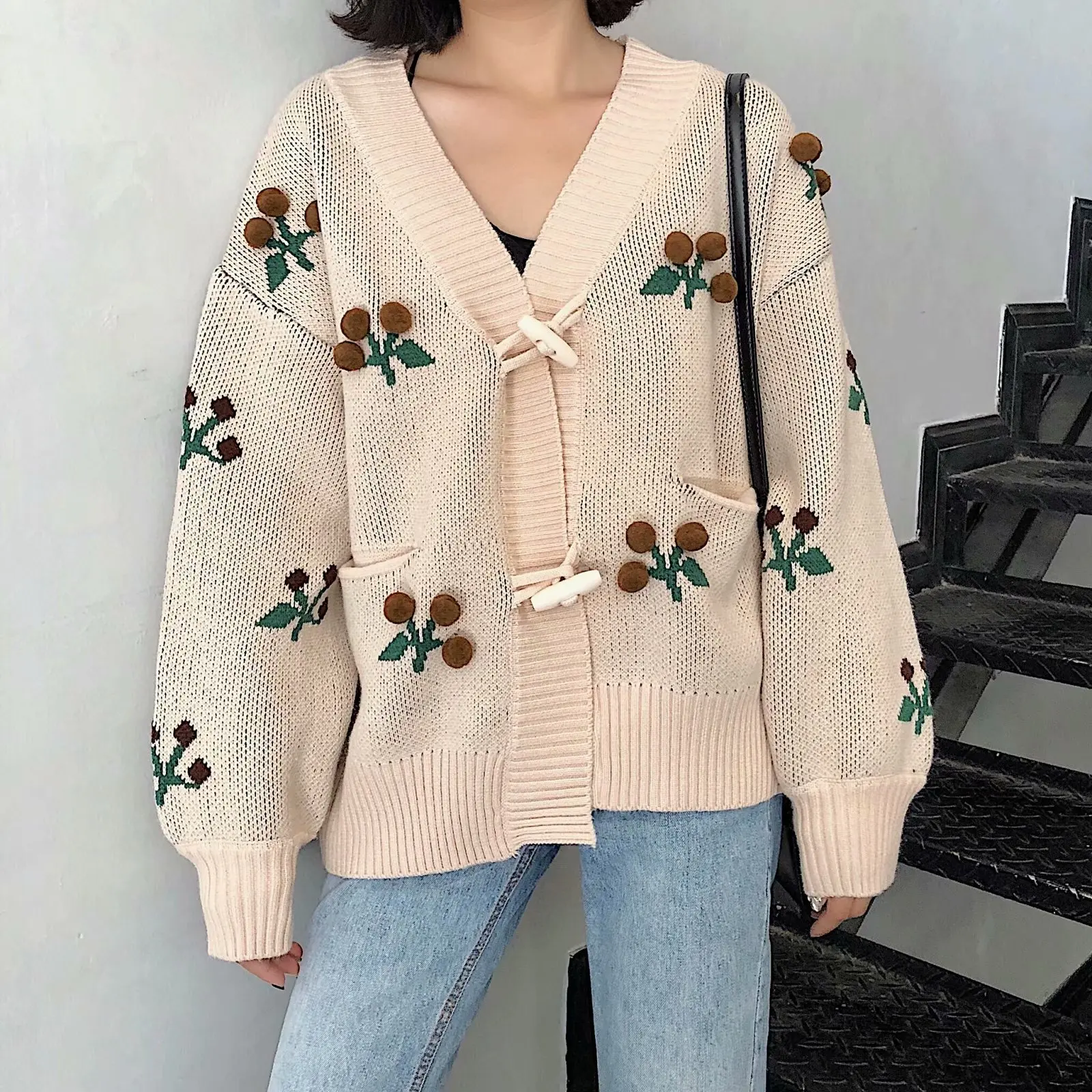 

2018 Autumn Retro Style Loose-Fit Sweater Coat Long Sleeve Stereo Ball Cherry Jacquard Knitted Cardigan