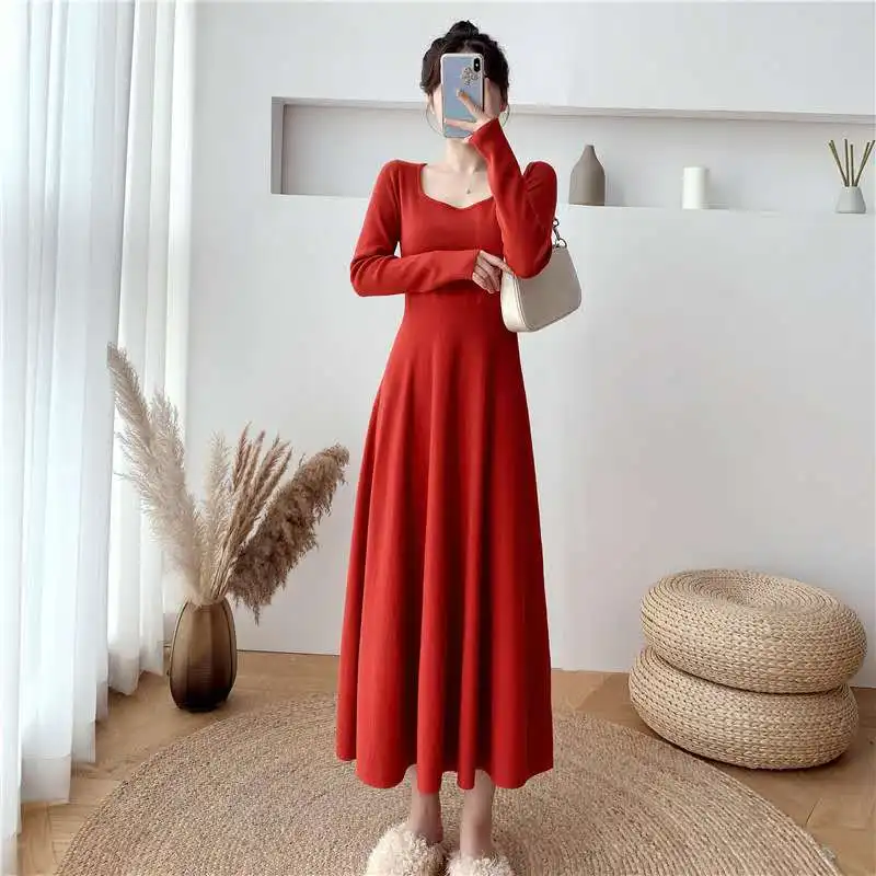 Sexy square-collar low-cut dress 2020 Autumn fashion new long-sleeved slimming body slimming retro knee-length A-line dress tren
