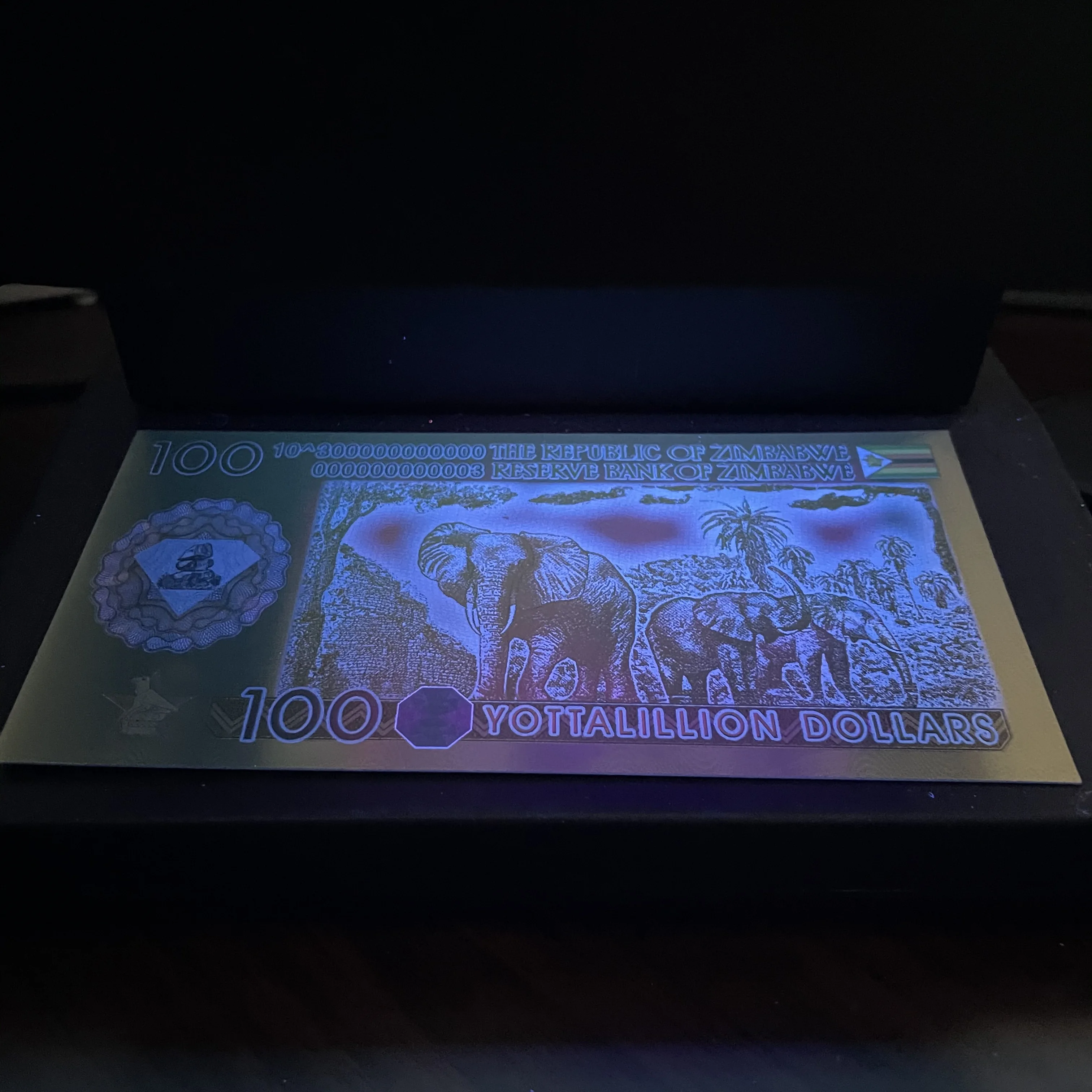 専用　ジンバブエドル compass1721216128.jpg