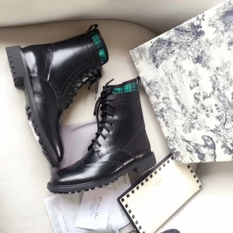 Женские зимние ботинки; zapatos De Mujer; ботильоны с перекрестной шнуровкой на низком каблуке; scarpe donna; женская обувь с круглым носком; Новинка года; женские ботинки