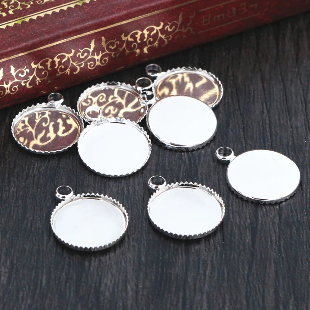 

20pcs/lot Fit 12mm Cabochons Silver Plated Cabochon Base Blank Tray Cameo Setting Necklace Bracelet Pendant Charms (A1-04)