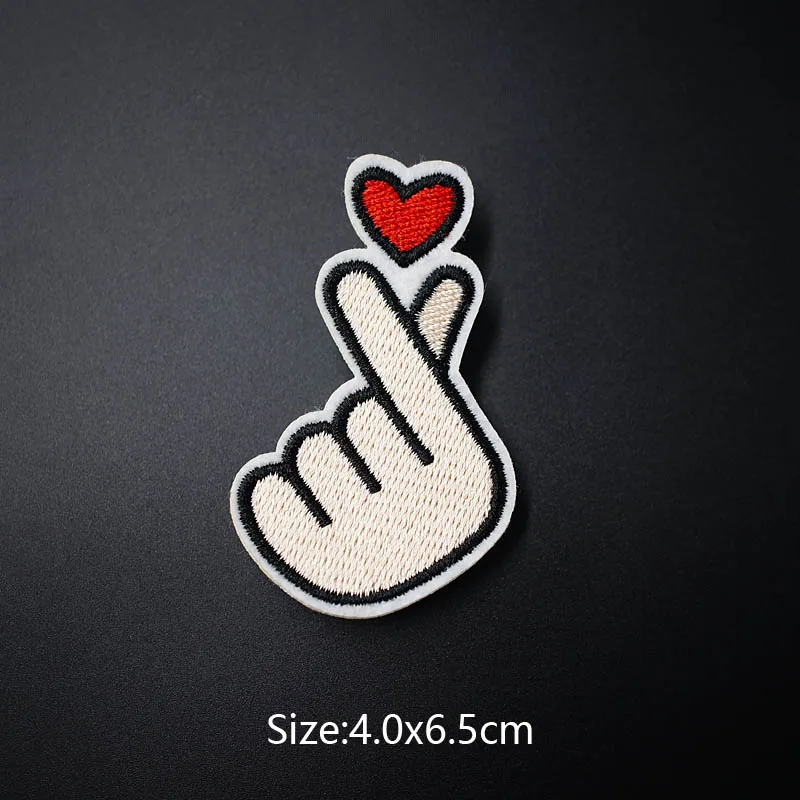 40 HEART DOG DIY Cloth Badges Mend Decorate Iron On Patch Clothes Apparel Sewing Decoration Applique Sew On Patches For Clothing - Цвет: 40