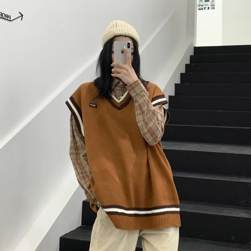 Autumn New Sweater Vest Men Fashion Contrast Color Casual V-neck Knit Sweter Men Street Loose Pullover Vest Sweaters Man Clothes Autumn New Sweater Vest Men Fashion Contrast Color Casual V-neck Knit Sweter Men Street Loose Pullover Vest Sweaters Man Clothes