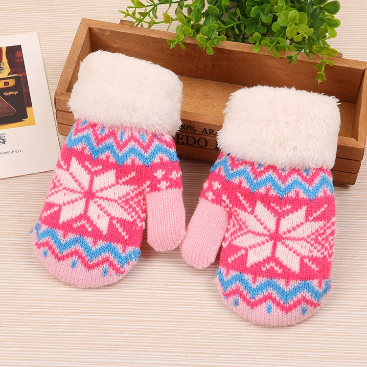 Рождественские детские перчатки с лосем и снежинками; Зимние теплые детские варежки; перчатки для мальчиков и девочек; От 5 до 12 лет - Цвет: Pink Snowflake