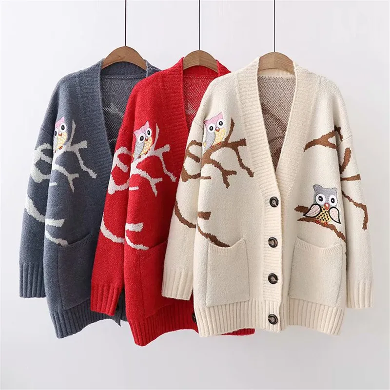 Baratos Suéter de mujer recién llegado 2019 Otoño Invierno moda mujer cárdigan estampado animal tejido prendas de vestir exteriores beige Azul Rojo