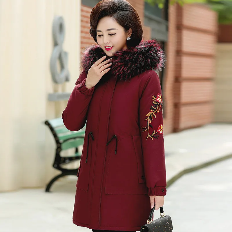 UHYTGF 5XL размера плюс Паркер Женская мода вышивка меховой воротник зимняя куртка женская с капюшоном толстый ветрозащитный теплый хлопок пальто 1008