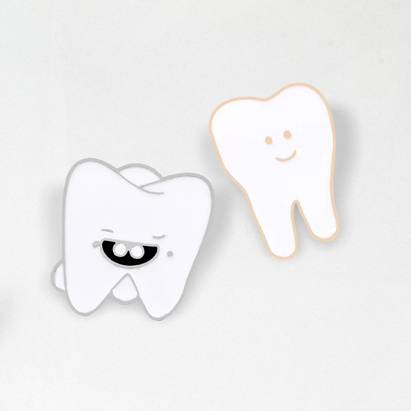 

Pins and Brooches Smiling Tooth Brooch Cartoon Teeth Enamel Pin Dentist Shirts Lapel Badge Women Sweater Corsage Medical Jewelry