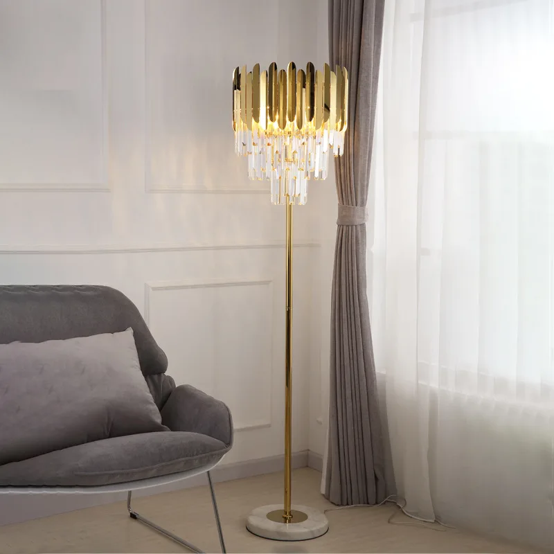 

Фонарь в стиле пост-модерн, нержавеющая сталь, хрусталь, мрамор