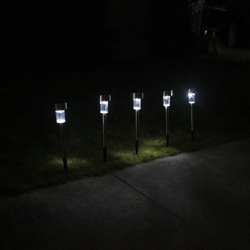 Светодиодный садовый светильник водонепроницаемый на солнечной