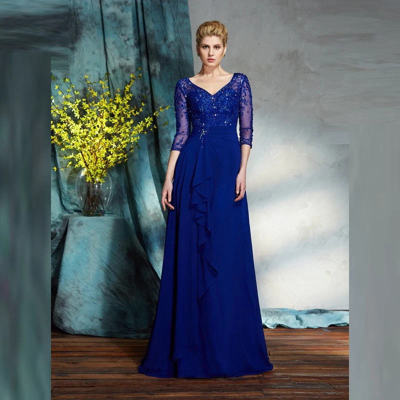 

2020 Graceful A Line Royal Blue Lace Applique Mother of the Bride Dresses Deep V Neck 3/4 Sleeves Beaded Wedding Party Gowns