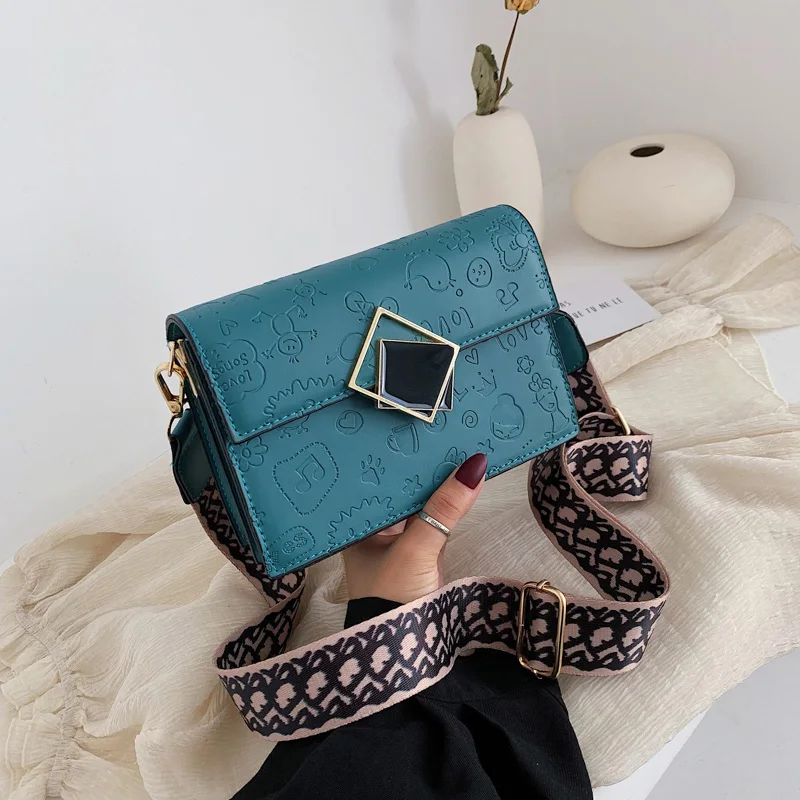 

Chain Pu Leather Crossbody Bags For Women 2019 New Small Shoulder Messenger Bag Special Lock Design Female Travel Handbags