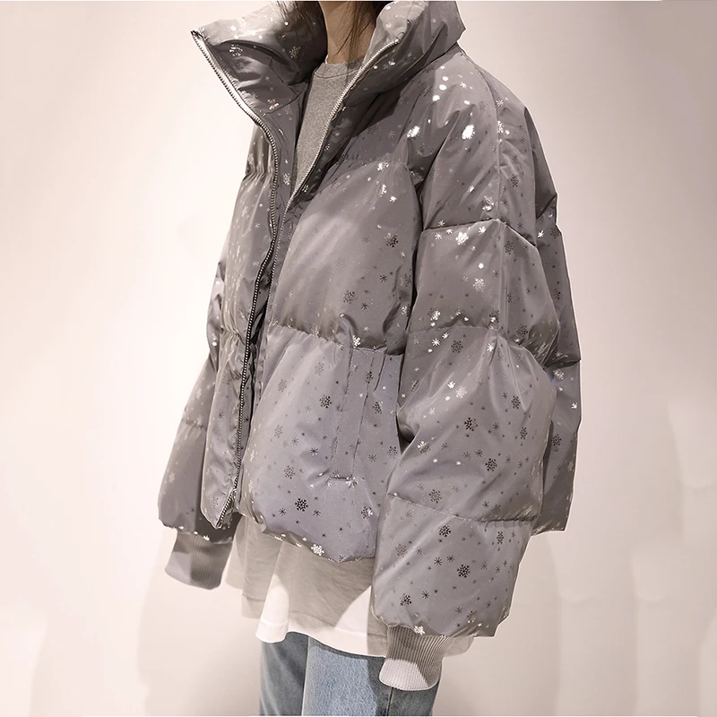 Зимняя негабаритная Светоотражающая куртка, короткое теплое Женское пальто, парка со снежинками и пайетками, куртка с хлопковой подкладкой, зимняя женская уличная одежда