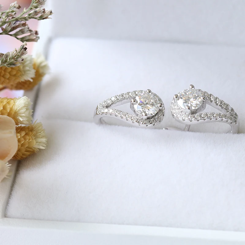 Серьги кольца женские из серебра 925 пробы с цветным муассанитом CTW 5