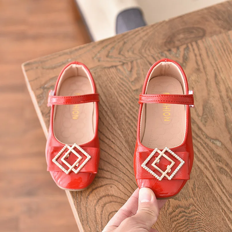 NEW Shoes Kids Girls  Patent Leather Princess Shoes  Children Spring Single Shoe with Bow Soft Flat Casual  SM067