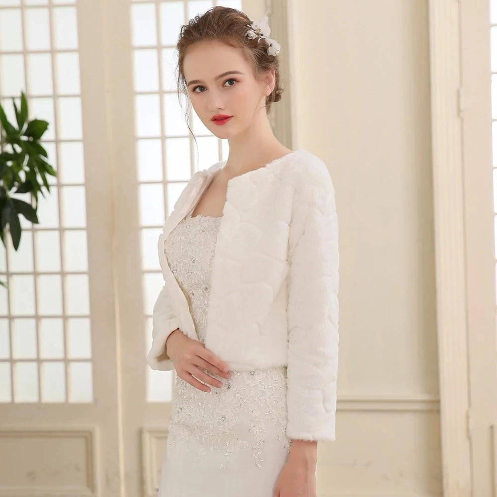Wedding Boleros Fur Shawl 3/4 Length Sleeves Women Late Autumn Winter Bridal Wraps Warm Fur Wrap Bridal Jacket Evening Boleros