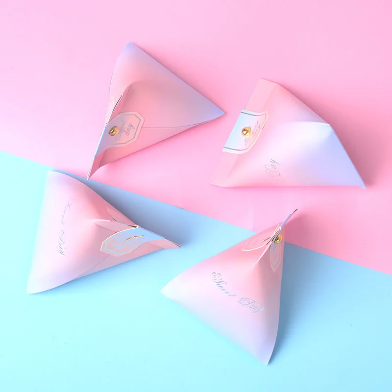 

Ins Wind Creative Gradual Pink Colorful Candy Box Trilateral Paper Box Wedding Favor Box And Gifts Baby Shower Party Decoration