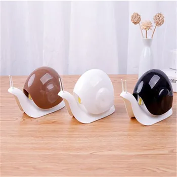 

2020 NEW Snail Shape Liquid Soap Dispenser Portable Cartoon Soap Storage Box Shower Shampoo Dispenser Bottles For Bathroom