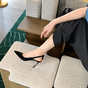 

2020 new summer leather sheepskin wear-resistant pointed sexy simple atmosphere wrapped toe fairy style joker high heels women