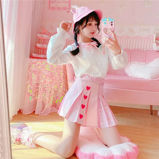 High-Waist Heart Pink Pleated Skirt 4