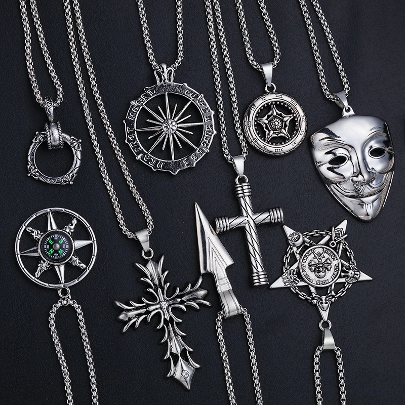 

Fashion Men Gothic Punk Necklaces For Women Hiphop Mask Necklace Compass Pendant Jewelry Gifts