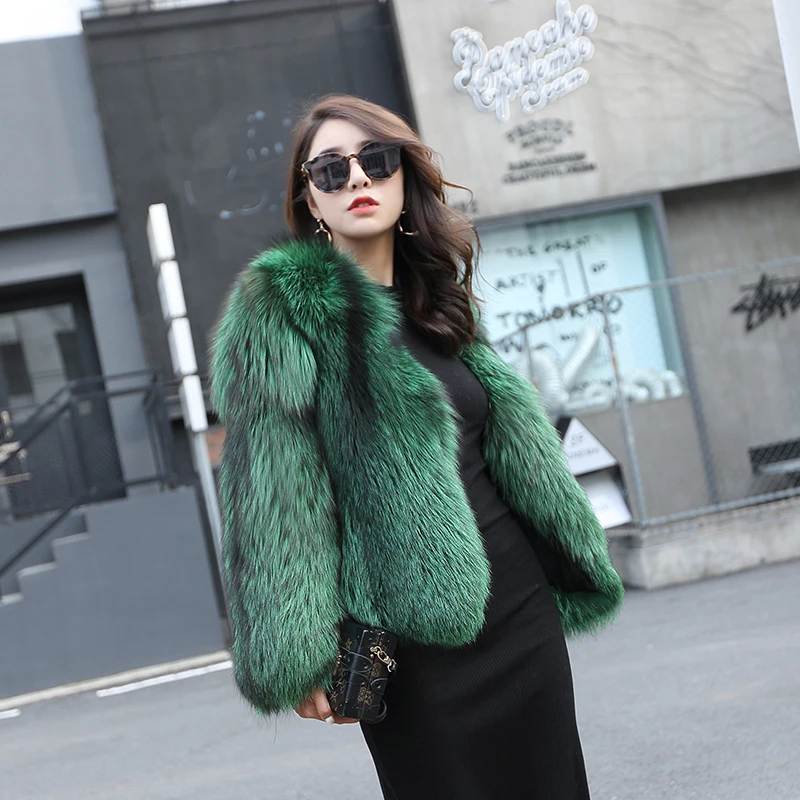 

2019 new real natural fur fox jacket ladies winter short high-end atmosphere silver fox fox coat