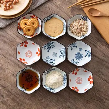 

10CM Ceramic Dish Household Vinegar Plate Sauce Dish Small Soy Sauce Dish Creative Ceramic Tableware