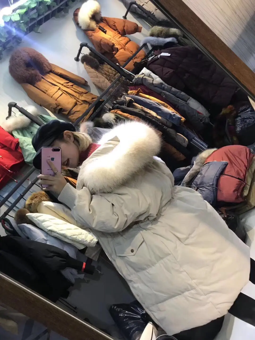 Dongdaemun, вакуумная подкладка, зима, стиль, корейский стиль, выше колена, средней длины, талия, обнимает, ультра большой меховой воротник, пуховик