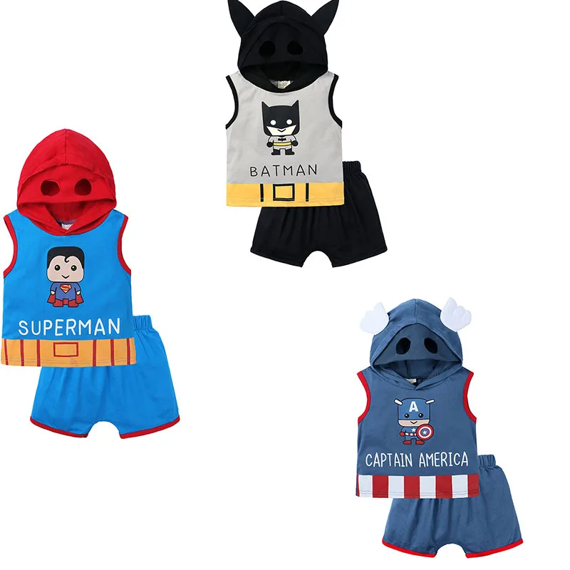 Летний комплект одежды для маленьких мальчиков с супергероями, Бэтмен, Супермен, Капитан Америка, толстовка с капюшоном, жилет, шорты, 2 предмета, Детский карнавальный костюм