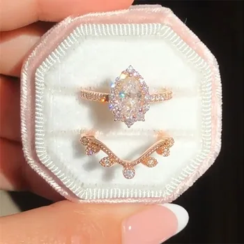 

2Pcs/Set Women Luxury Drop-Shaped Crown Ring Rhinestone Inlaid Fine Bridal Engagement Wedding Ring Set Banquet Cocktail Jewelry