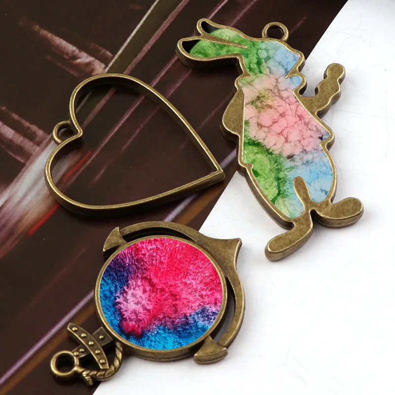 Vintage-ncora-cora-o-coelho-antigo-bronze-metal-oco-quadro-conector-encantos-pingente-diy-j-ias (1)